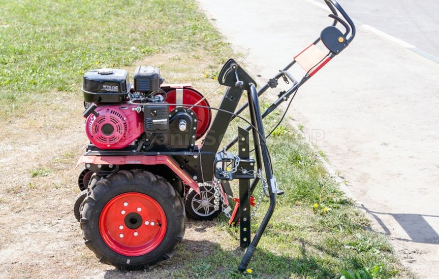 How to store tools and equipment in winter