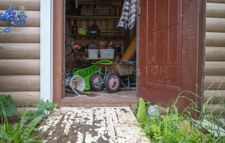 How to store tools and equipment in winter